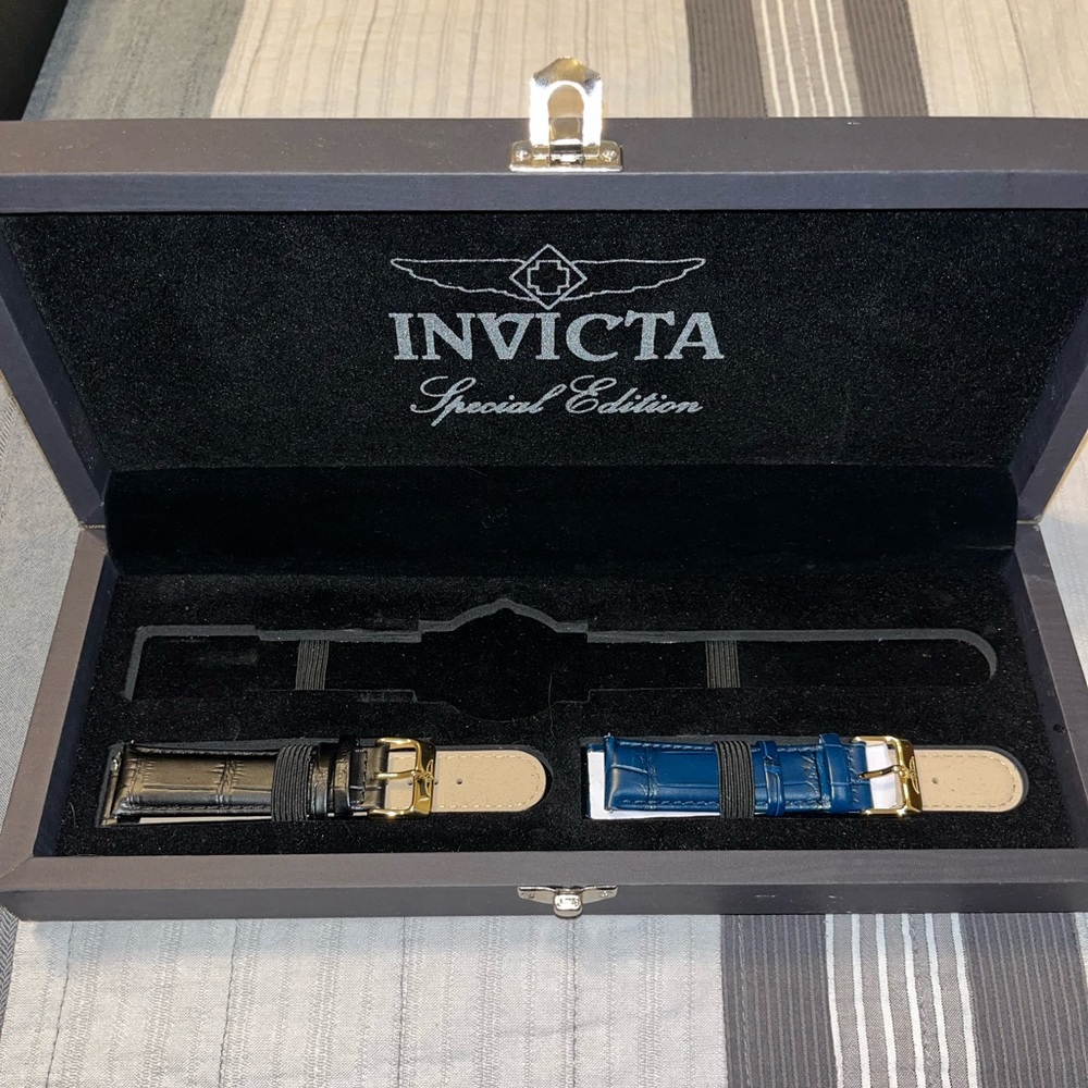 Invicta watch box